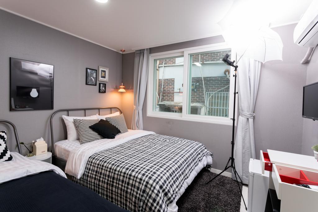 Neat House Hotel Seoul Bagian luar foto