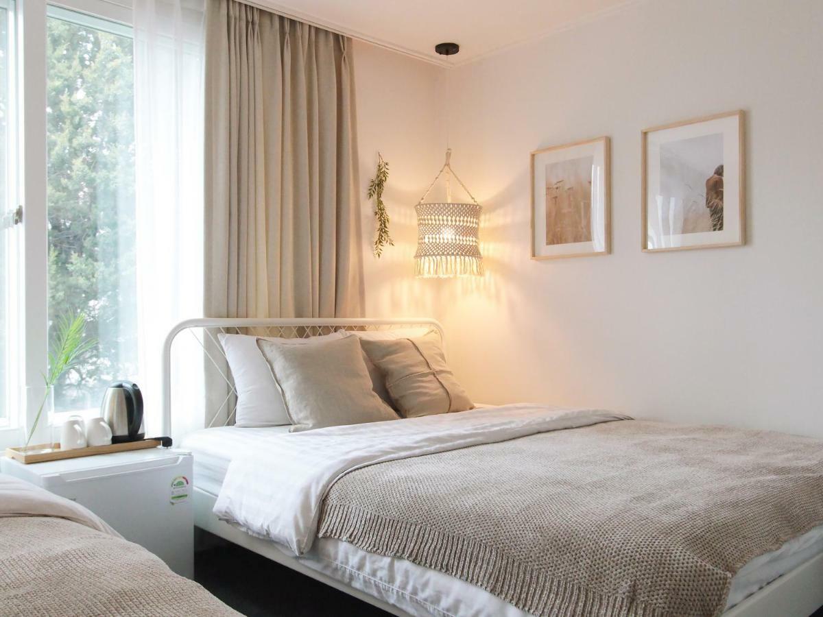 Neat House Hotel Seoul Bagian luar foto