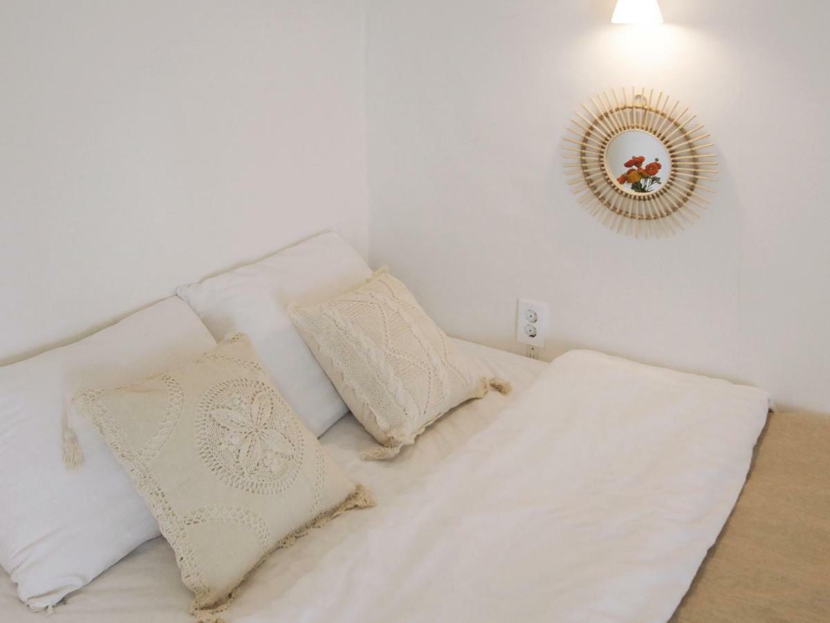 Neat House Hotel Seoul Bagian luar foto