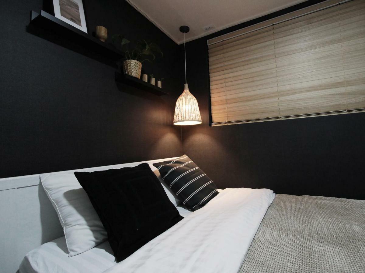 Neat House Hotel Seoul Bagian luar foto